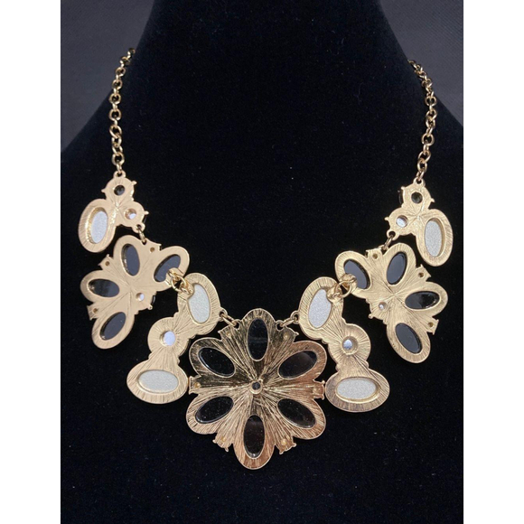 Kate Spade ♠️ Rhinestone statement necklace - Picture 7 of 8